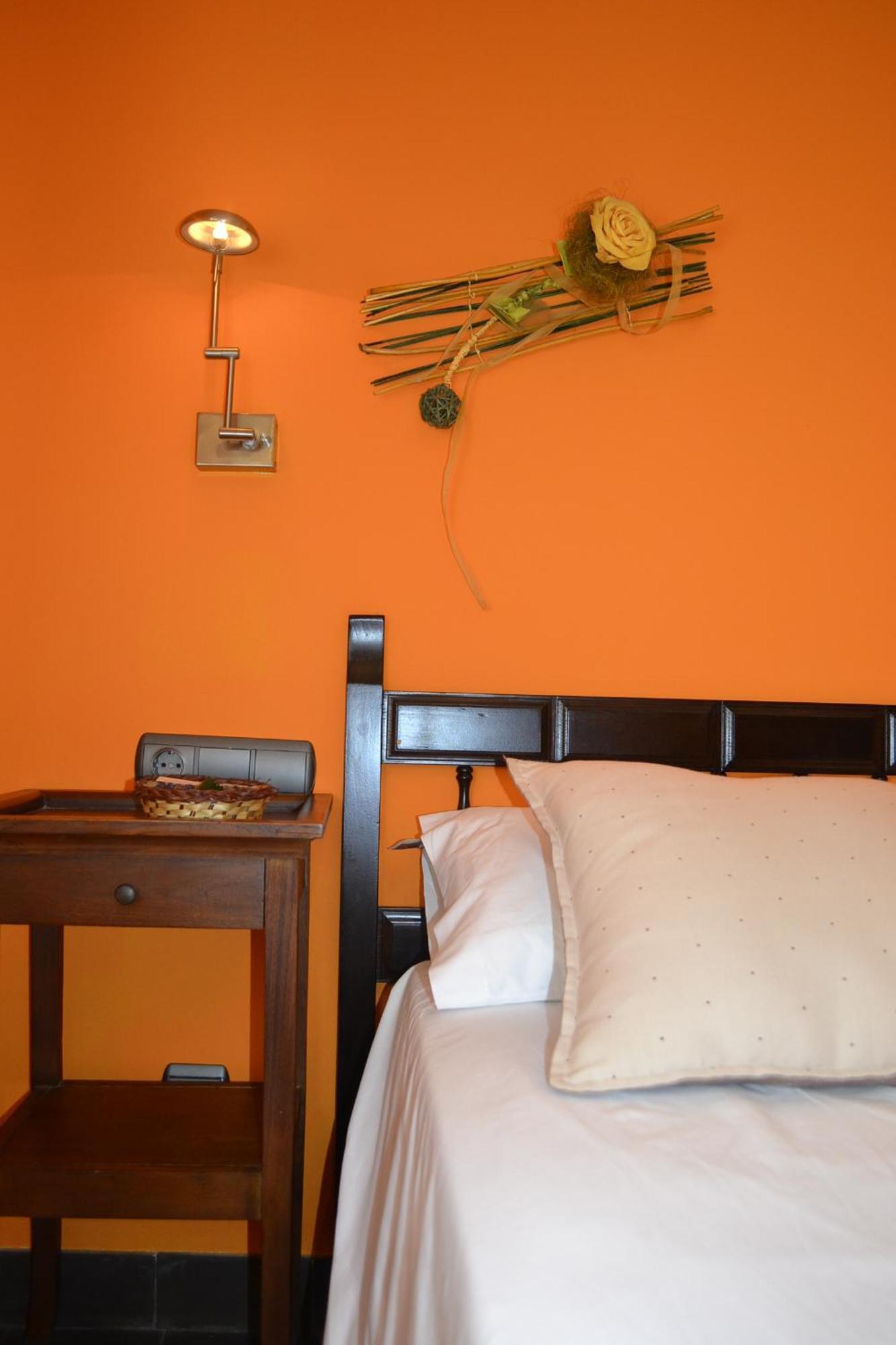 Hotel Restaurant El Bosc Banyeres del Penedes Chambre photo