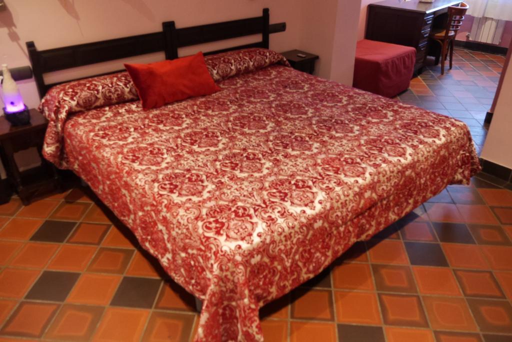 Hotel Restaurant El Bosc Banyeres del Penedes Extérieur photo